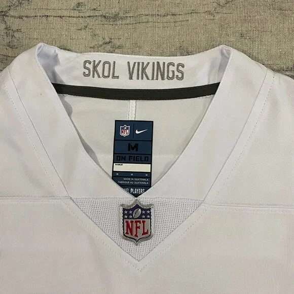 Justin Jefferson Minnesota Vikings #18 Jersey - Picture 4 of 8